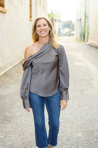 The Ellie Mae Top in Charcoal Brown
