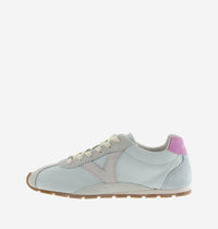 VICTORIA: Aster Sneaker in Agua