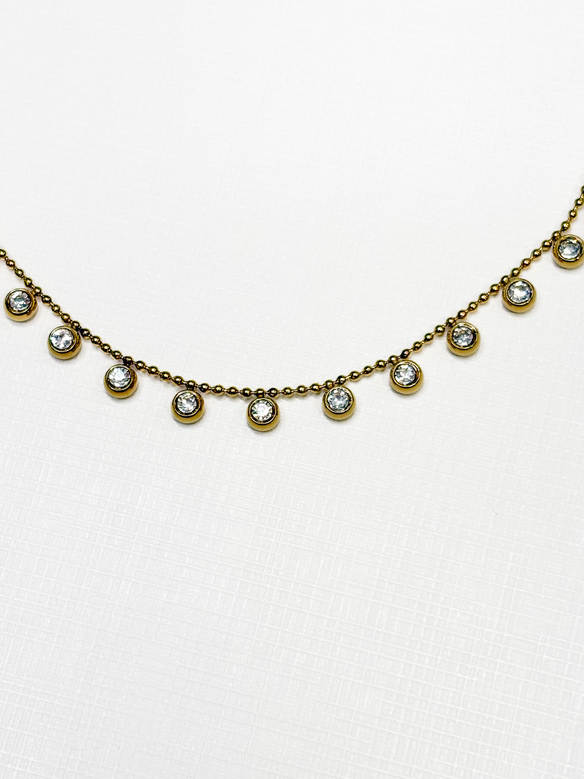 Point Your Beauty Out Necklace
