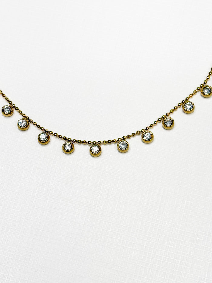 Point Your Beauty Out Necklace