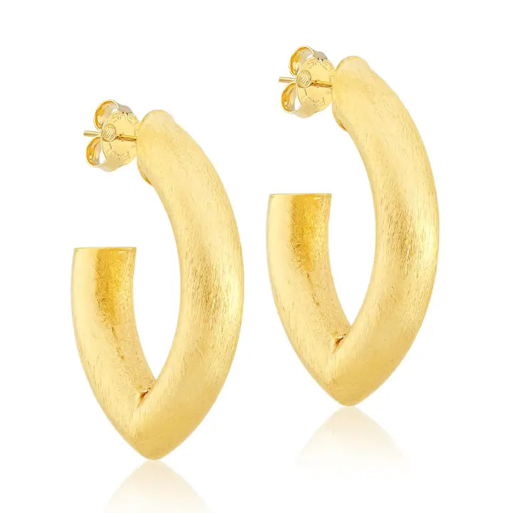 Sheila Fajl: Stare Hoops