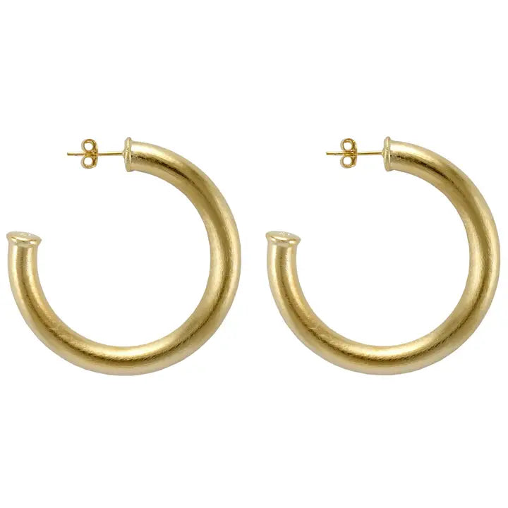 Sheila Fajl: Chantal Hoops