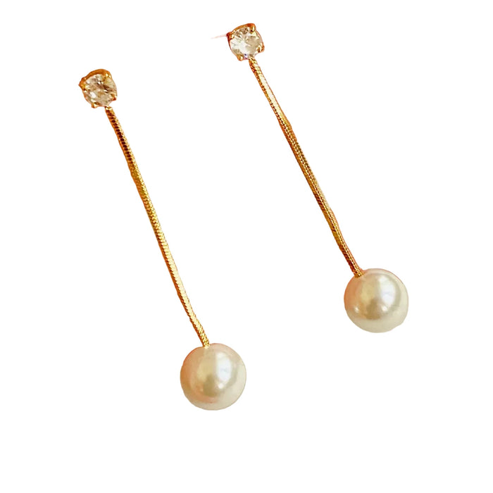 Dangling Pearl Earring