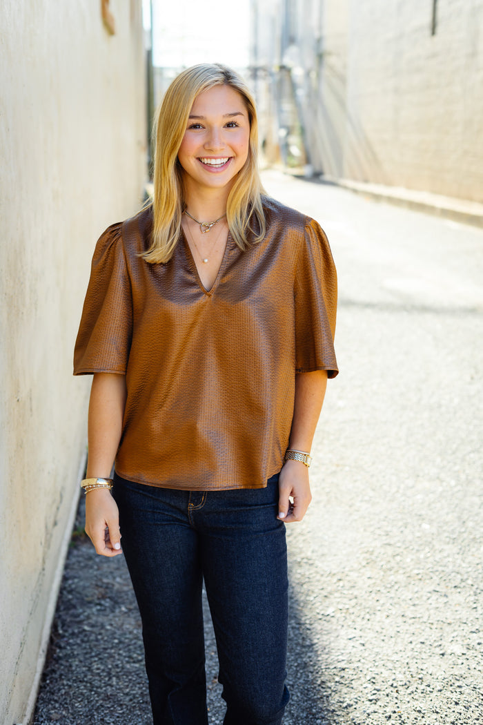 The Armana Top in Brown