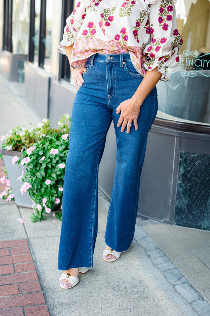 Daze Denim Far Out Wide Leg Jeans in Waterfall