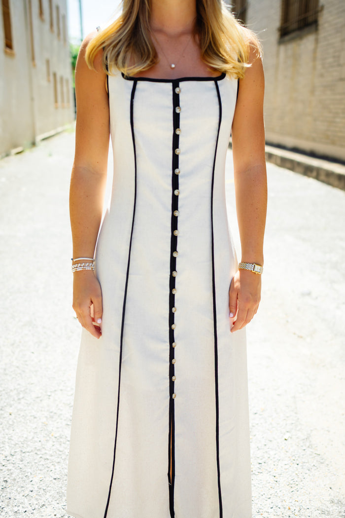 Zoe and Claire: The Kimbrell Dress
