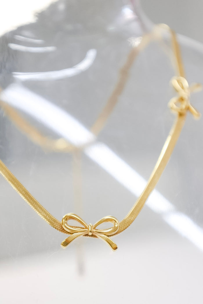 Flat Gold Bow Necklace