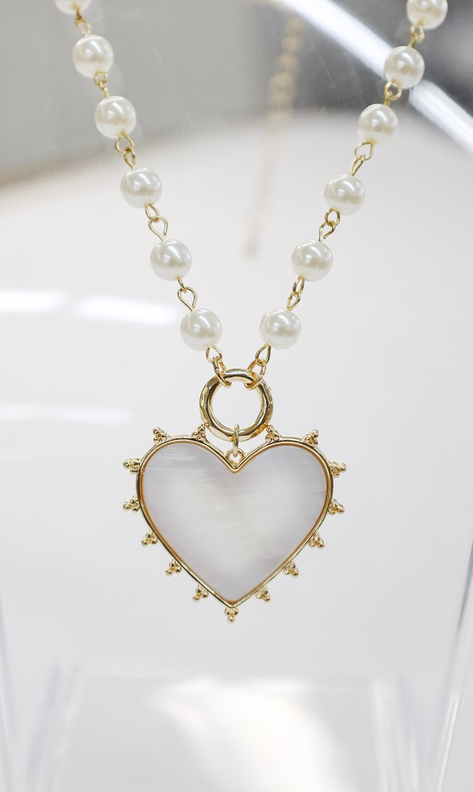 Bettany Necklace with Heart Charm Pearl