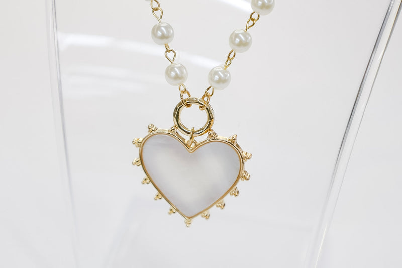 Bettany Necklace with Heart Charm Pearl