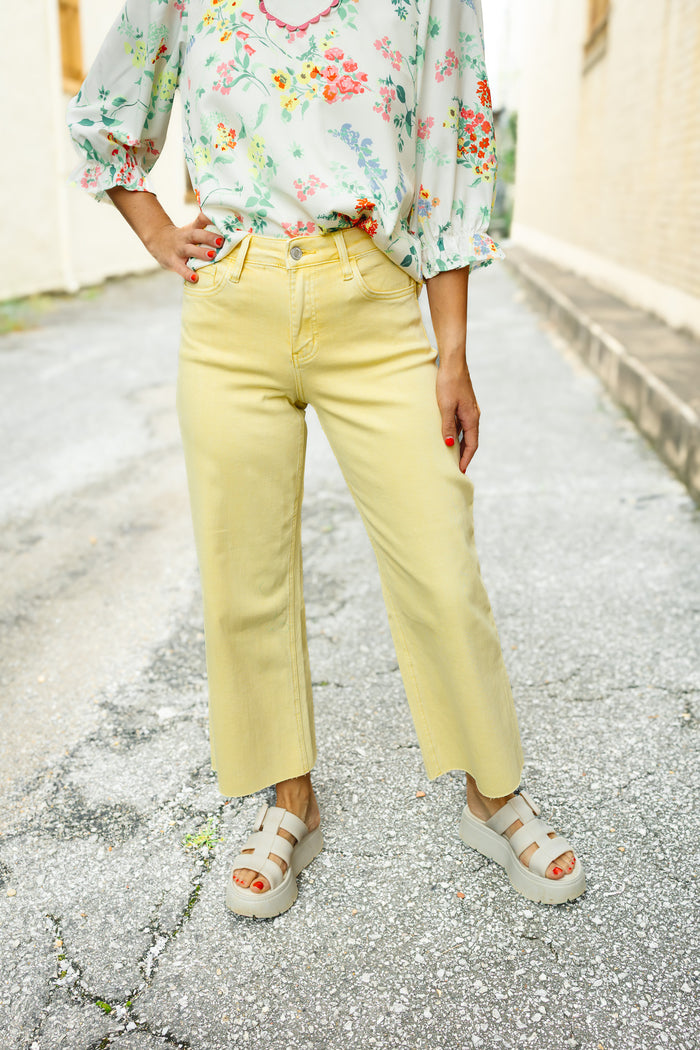 Vervet: Baby Yellow Crop Leg Jeans