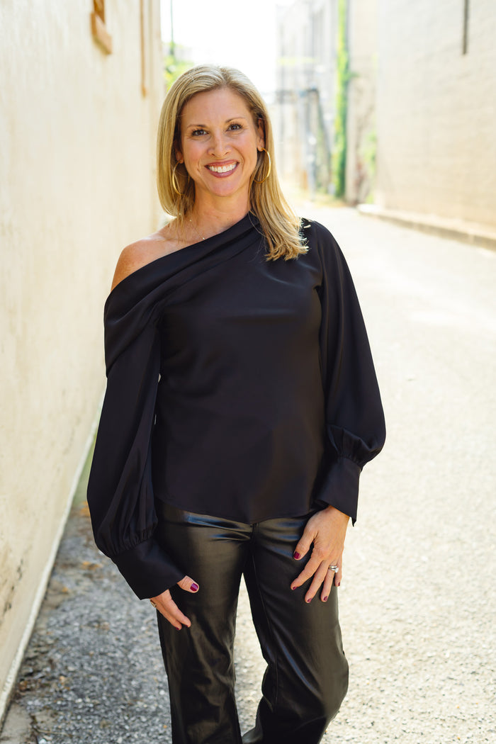 The Ellie Mae Top in Black