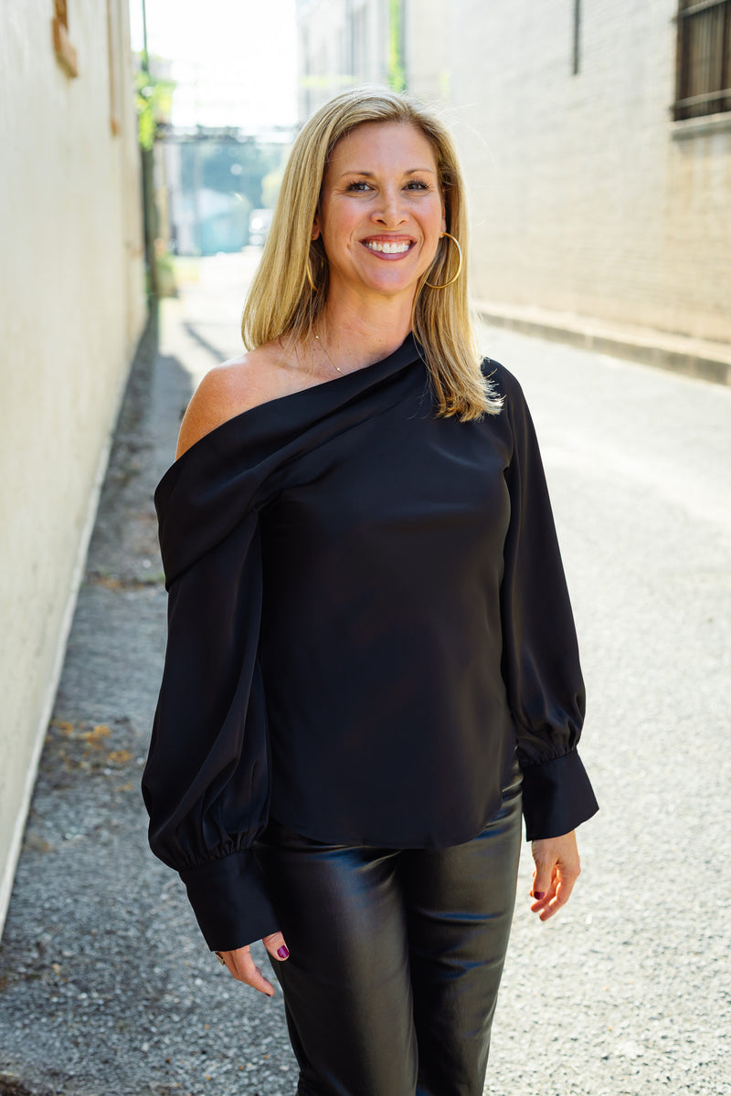 The Ellie Mae Top in Black