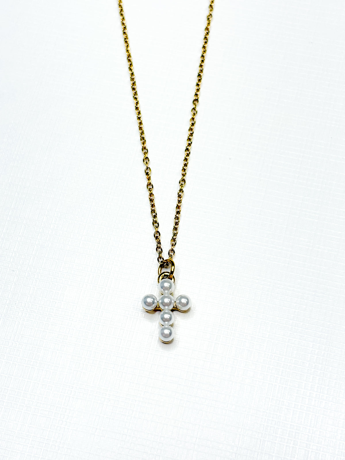 Shell Pearl Cross Necklace
