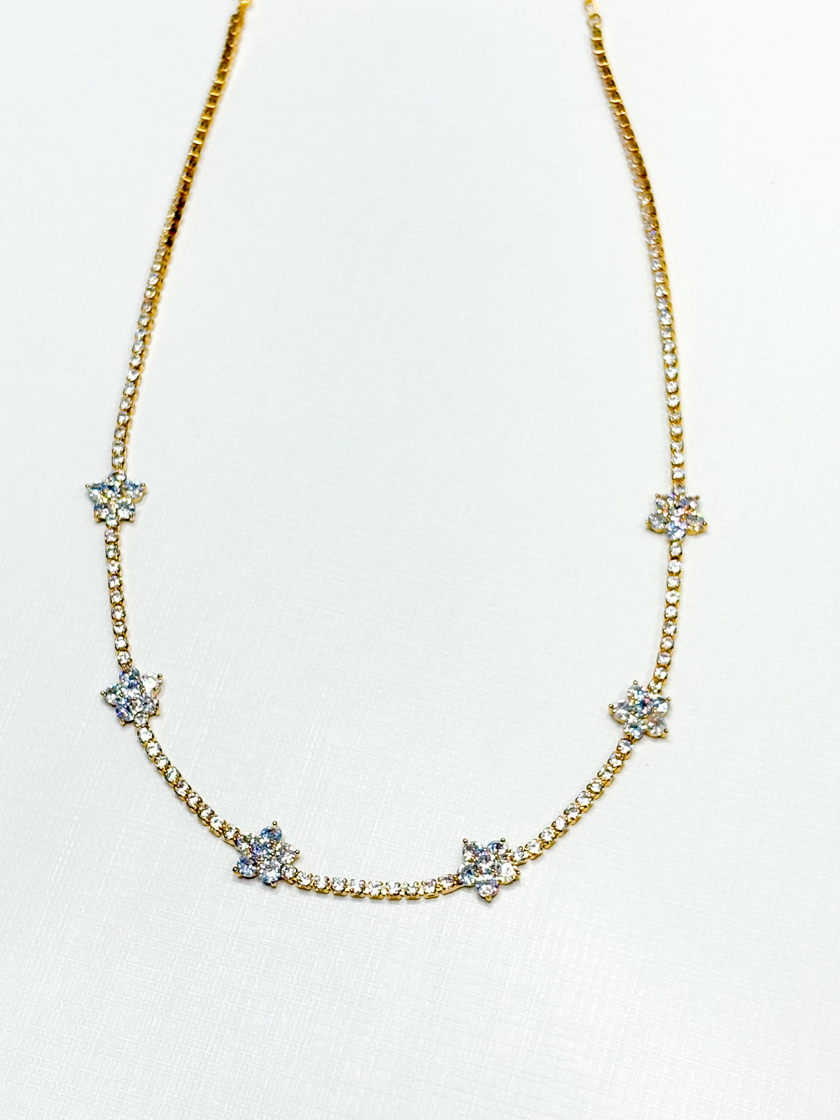 Stella Shiny Flower Necklace