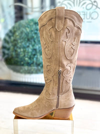 Laramie Boots