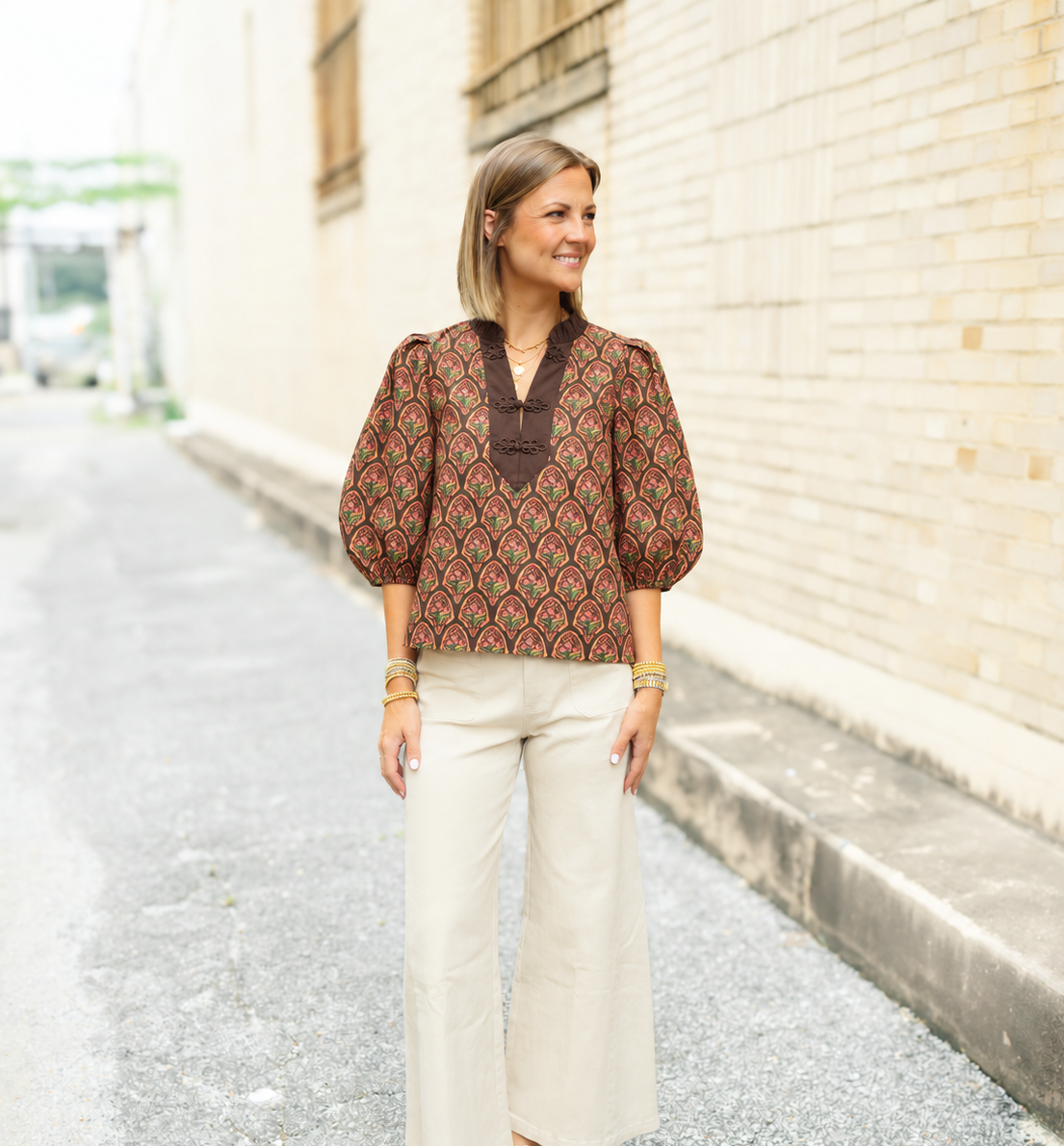 The Pia Top in Brown