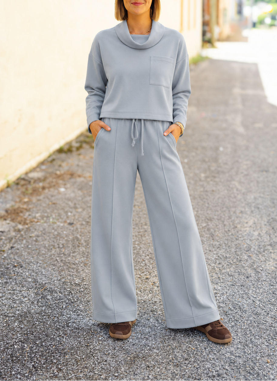 The Donna Pants in Dusty Blue