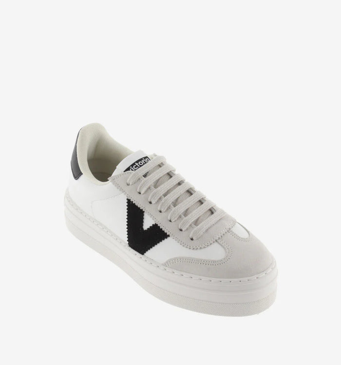 Victoria: Barcelona Sneaker