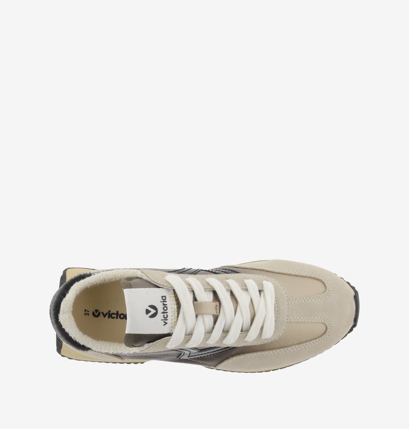 Victoria: Cosmos Metal Sneaker