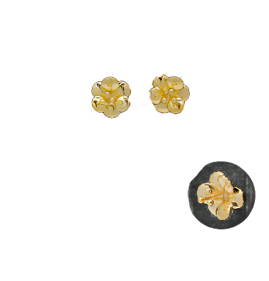 Detailed Flower Stud Earrings