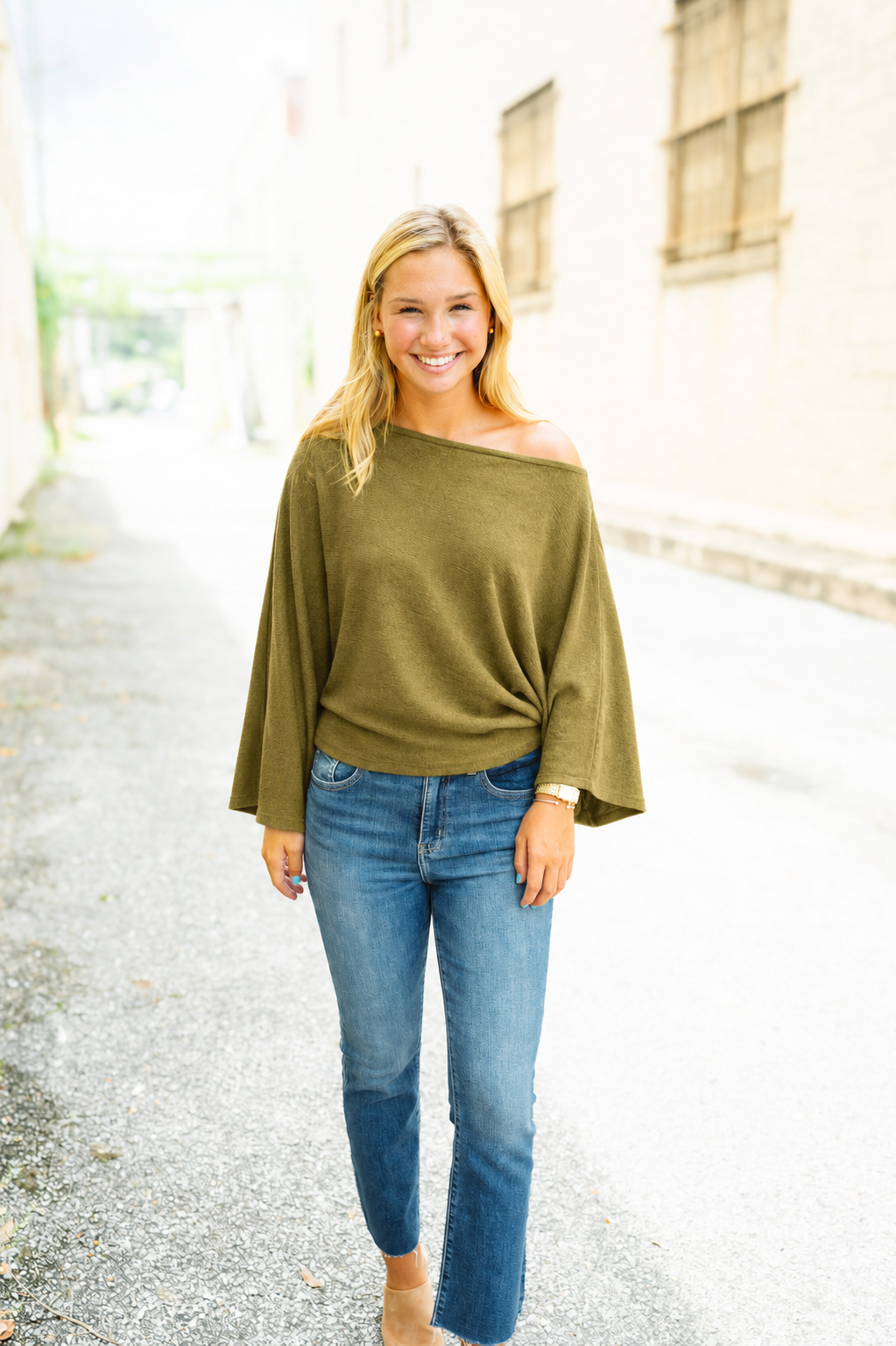 The Finna Sweater in Olive