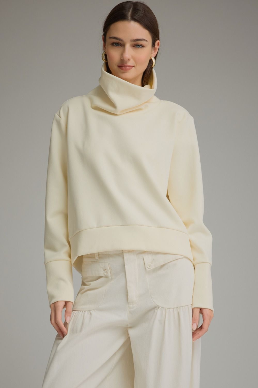 The Farah Top in Cream