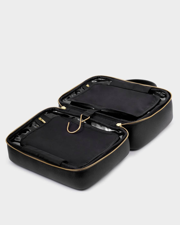 KL: Hanging Makeup & Toiletry Bag