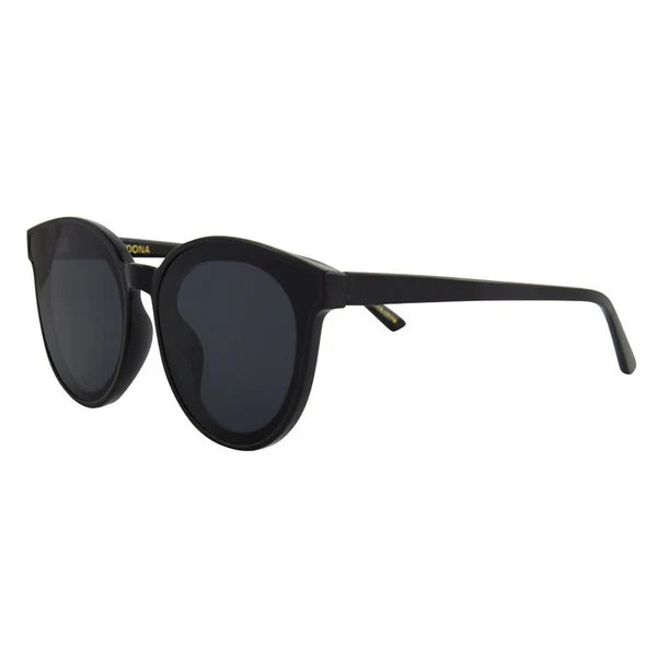 ISEA: Sedona Polarized Sunglasses Black Smoke